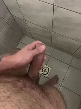 Snapshot of jhnn_ chatting on 09-27-25, 01:21 jhnn  online show from 09-27-25, 01:21