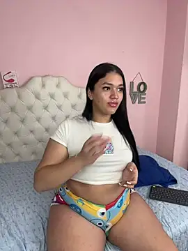 Snapshot of GemaGranadoss chatting on 01-28-25, 06:27 GemaGranadoss online show from 01-28-25, 06:27