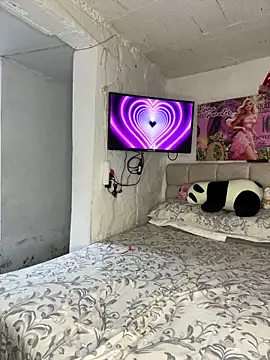 Snapshot of GemaGranadoss chatting on 10-09-25, 07:12 GemaGranadoss online show from 10-09-25, 07:12