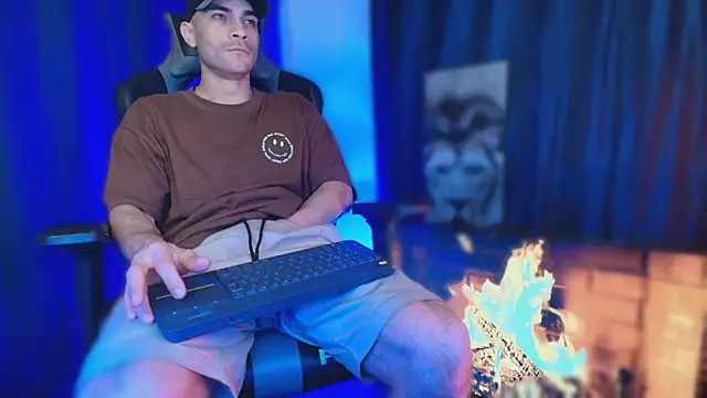 sexyboycolombi4 online show from 11-04-25, 08:02