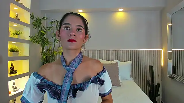 EmmilyCollson online show from 10-01-25, 05:08