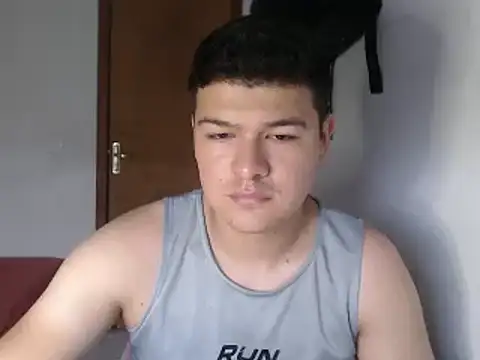 Plug Control online show from 04-06-26, 06:20