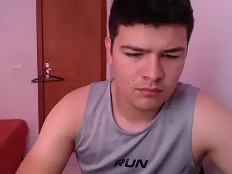 Plug Control online show from 04-11-26, 03:16