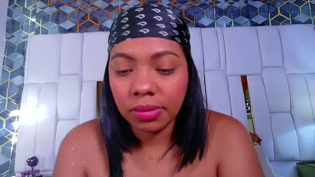 lia mariana online show from 10-10-25, 12:37