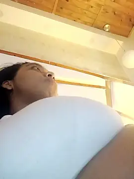 lia mariana online show from 01-10-26, 04:14