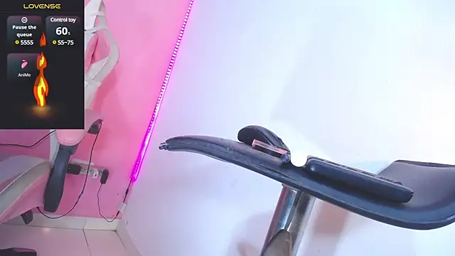 Snapshot of MissIvanna chatting on 01-11-25, 05:41 MissIvanna online show from 01-11-25, 05:41