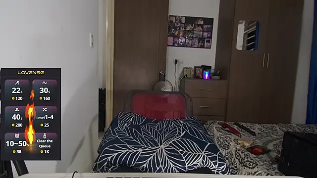 Snapshot of MissIvanna chatting on 01-30-25, 05:41 MissIvanna online show from 01-30-25, 05:41