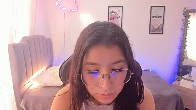 Amy joones online show from 01-29-25, 04:30