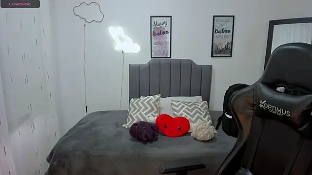 Amy joones online show from 09-09-25, 11:21