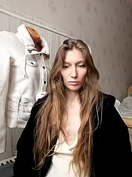 Snapshot of CatFerae chatting on 02-07-25, 10:29 CatFerae online show from 02-07-25, 10:29