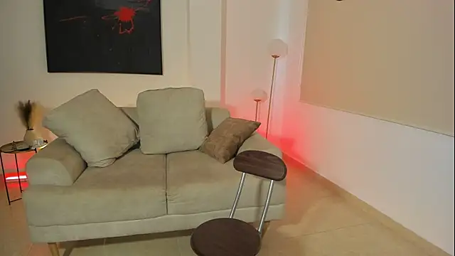 Snapshot of ina__nnaa chatting on 02-14-25, 09:43 ina nnaa online show from 02-14-25, 09:43