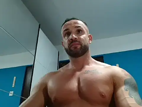 Snapshot of Magnificmuscles89 chatting on 12-24-24, 06:28 Magnificmuscles89 online show from 12-24-24, 06:28