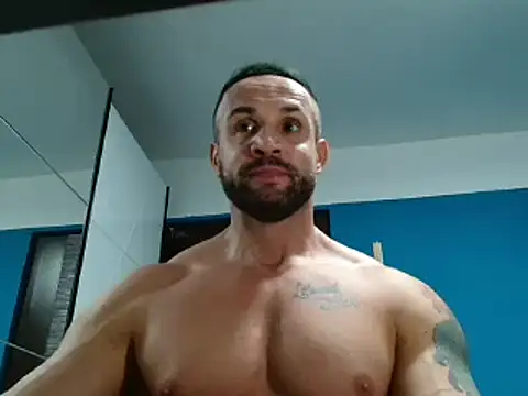 Snapshot of Magnificmuscles89 chatting on 01-04-25, 11:06 Magnificmuscles89 online show from 01-04-25, 11:06