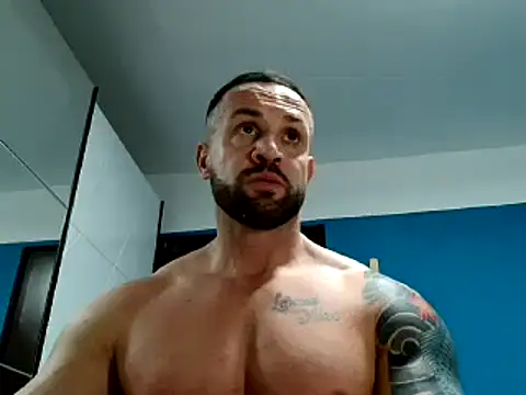 Snapshot of Magnificmuscles89 chatting on 02-03-25, 02:13 Magnificmuscles89 online show from 02-03-25, 02:13