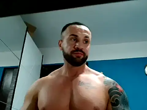 Snapshot of Magnificmuscles89 chatting on 02-05-25, 01:54 Magnificmuscles89 online show from 02-05-25, 01:54
