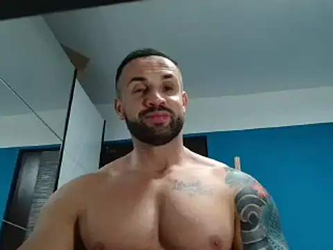 Snapshot of Magnificmuscles89 chatting on 02-05-25, 10:22 Magnificmuscles89 online show from 02-05-25, 10:22