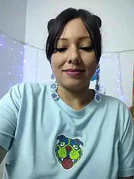 Snapshot of kristal_ktl chatting on 03-15-25, 12:15 kristal ktl online show from 03-15-25, 12:15