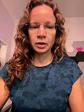 AnnikaRose online show from 12-22-25, 05:04