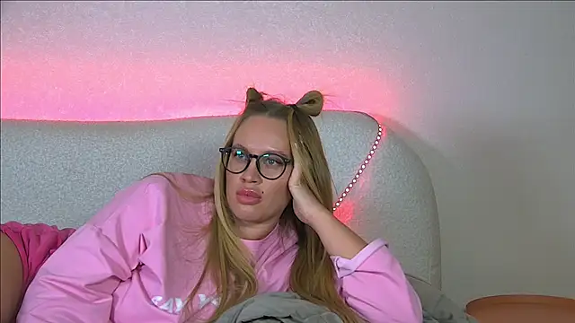 MariaNeumann online show from 02-26-25, 10:15