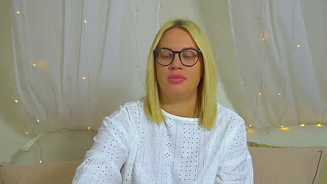 MariaNeumann online show from 02-28-26, 06:09