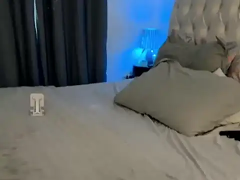 Snapshot of HotRuiva chatting on 03-04-26, 08:48 HotRuiva online show from 03-04-26, 08:48