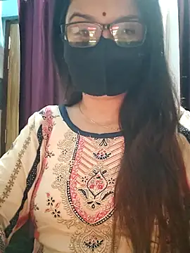 Aishwaryaa 69 online show from 10-23-25, 04:17