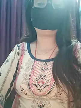 Aishwaryaa 69 online show from 11-19-25, 08:25