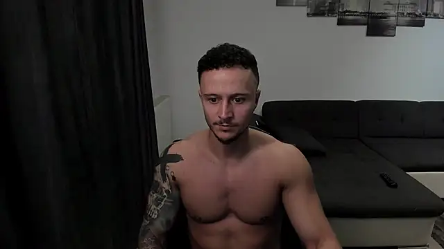 Snapshot of Richarddarell1 chatting on 12-09-24, 07:06 Richarddarell1 online show from 12-09-24, 07:06