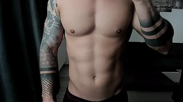 Snapshot of Richarddarell1 chatting on 09-23-25, 04:37 Richarddarell1 online show from 09-23-25, 04:37