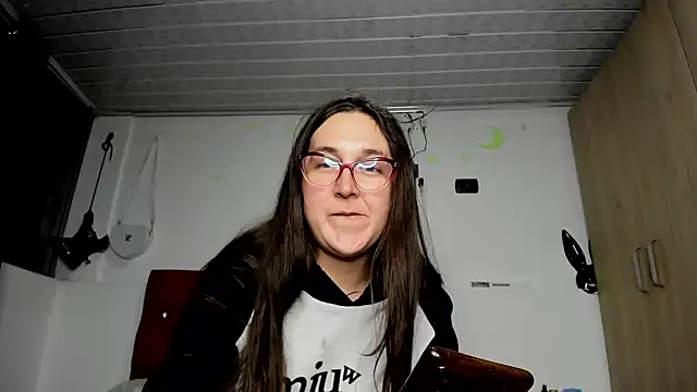 Snapshot of Sweet-Suck69 chatting on 01-02-25, 11:27 Sweet-Suck69 online show from 01-02-25, 11:27