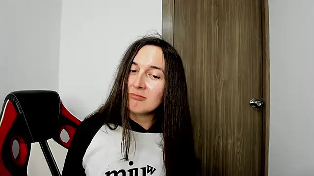 Snapshot of Sweet-Suck69 chatting on 02-21-25, 02:50 Sweet-Suck69 online show from 02-21-25, 02:50