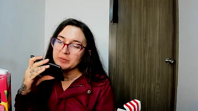 Snapshot of Sweet-Suck69 chatting on 02-24-25, 04:49 Sweet-Suck69 online show from 02-24-25, 04:49