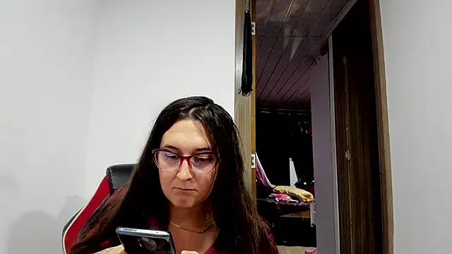 Snapshot of Sweet-Suck69 chatting on 03-05-25, 03:40 Sweet-Suck69 online show from 03-05-25, 03:40