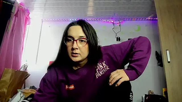 Snapshot of Sweet-Suck69 chatting on 03-21-25, 08:50 Sweet-Suck69 online show from 03-21-25, 08:50