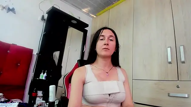 Snapshot of Sweet-Suck69 chatting on 09-10-25, 02:17 Sweet-Suck69 online show from 09-10-25, 02:17