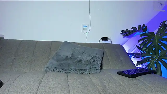 Snapshot of Christopher_Well chatting on 12-19-24, 08:34 Christopher Well online show from 12-19-24, 08:34