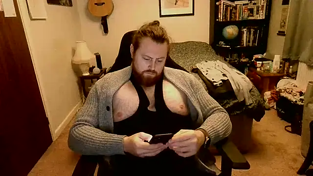 Hairy Guy30 online show from 09-12-25, 07:47