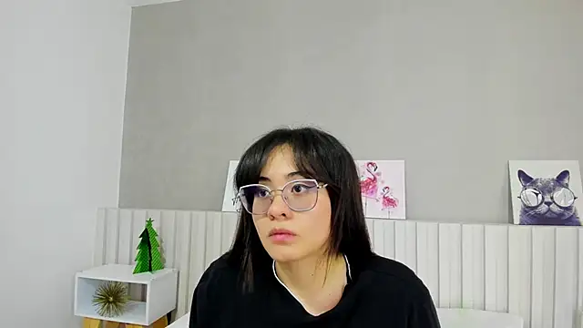 Snapshot of naughtylesbians__ chatting on 12-29-24, 10:36 naughtylesbians online show from 12-29-24, 10:36