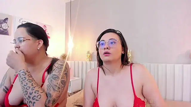 Snapshot of naughtylesbians__ chatting on 02-28-25, 03:15 naughtylesbians online show from 02-28-25, 03:15