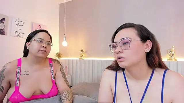 Snapshot of naughtylesbians__ chatting on 03-03-25, 03:08 naughtylesbians online show from 03-03-25, 03:08