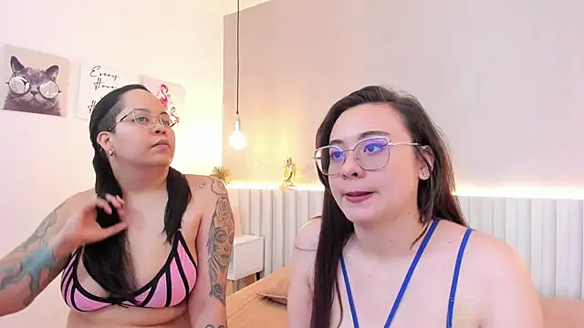 Snapshot of naughtylesbians__ chatting on 03-17-25, 03:14 naughtylesbians online show from 03-17-25, 03:14