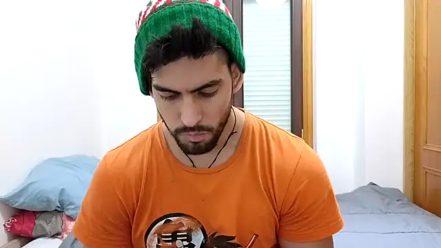 Snapshot of Jackyrose chatting on 12-26-24, 01:21 Jackyrose online show from 12-26-24, 01:21