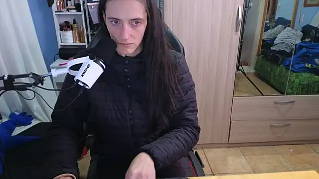 Snapshot of MemiKouki chatting on 01-16-25, 07:52 MemiKouki online show from 01-16-25, 07:52