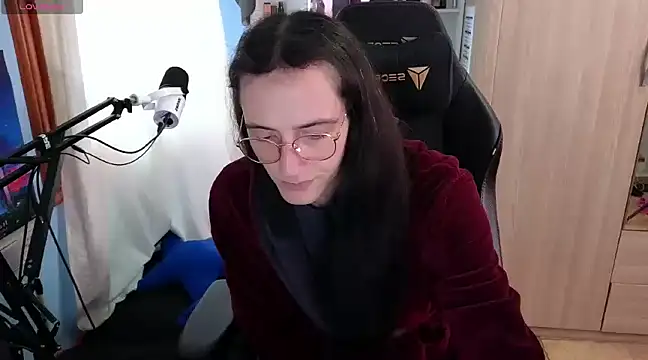 Snapshot of MemiKouki chatting on 02-01-25, 01:09 MemiKouki online show from 02-01-25, 01:09