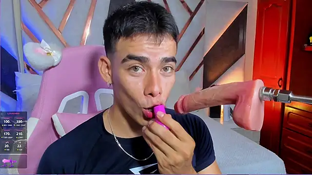 Snapshot of its_liam18 chatting on 02-25-26, 12:20 its liam18 online show from 02-25-26, 12:20