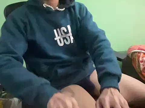 Snapshot of hot_asian_boy chatting on 12-05-24, 01:06 hot asian boy online show from 12-05-24, 01:06