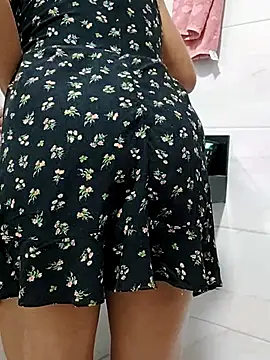 melissa 35  online show from 10-31-25, 05:58