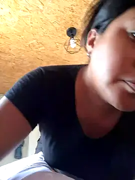 Snapshot of KasiaVenus_ chatting on 01-04-25, 04:43 KasiaVenus  online show from 01-04-25, 04:43