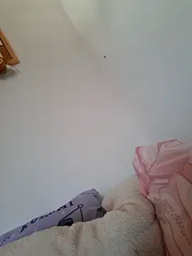 Snapshot of KasiaVenus_ chatting on 10-28-25, 12:19 KasiaVenus  online show from 10-28-25, 12:19