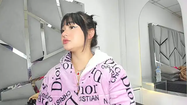 Catherinee69 x online show from 10-18-25, 03:53